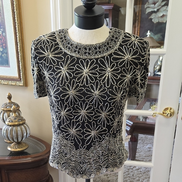 Papell Boutique Tops - Papell Boutique Silk Black White Beaded Embellish Top Round Neck Short Slv M NEW